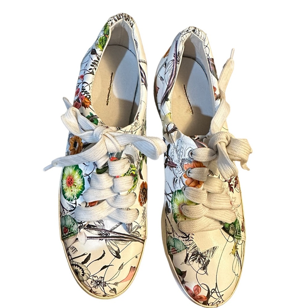 All Black Womens White Floral‎ Lace Up Sneakers